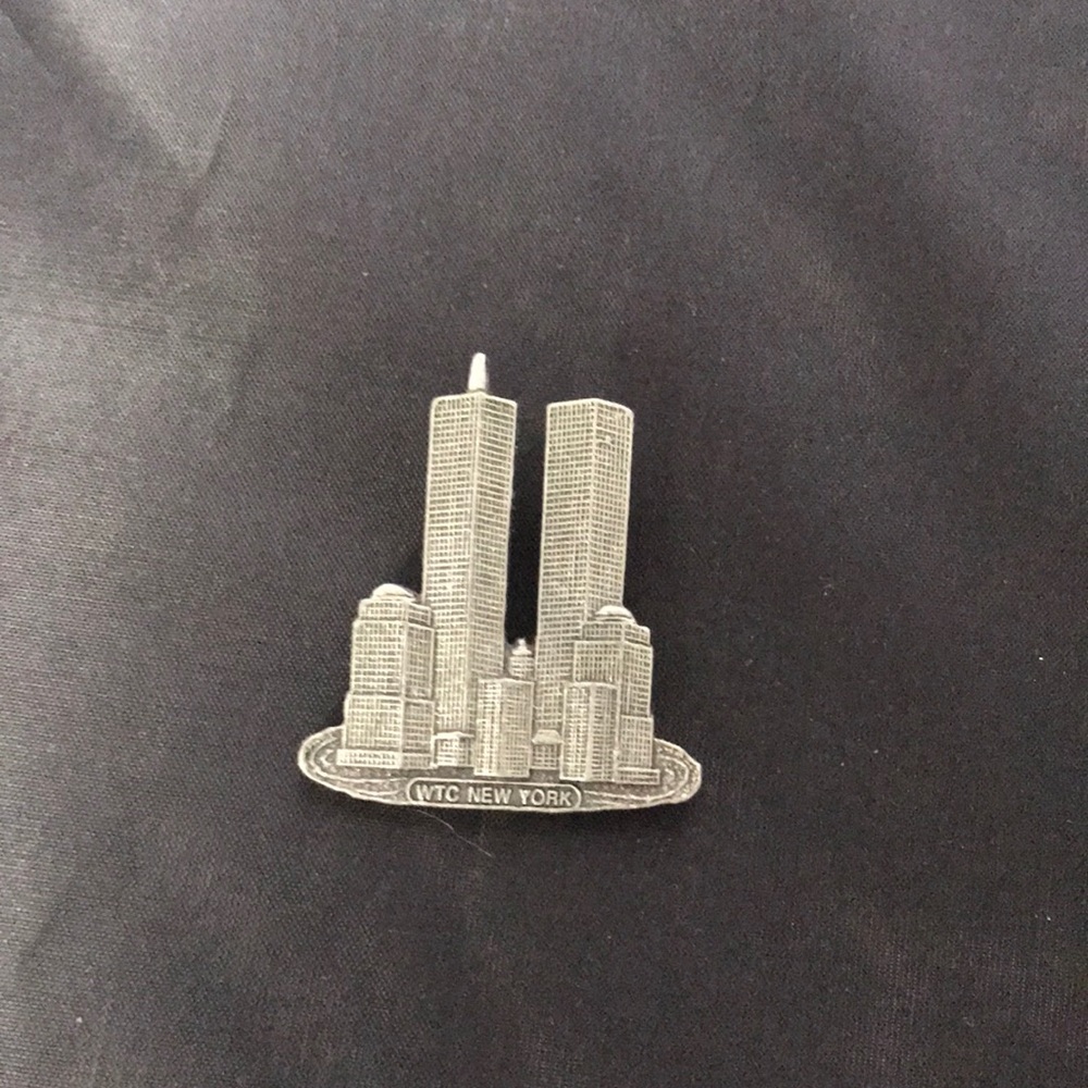 Pins - Picture 6 of 7
